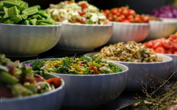 Set up a fridge salad bar for fast, healthy eating all week