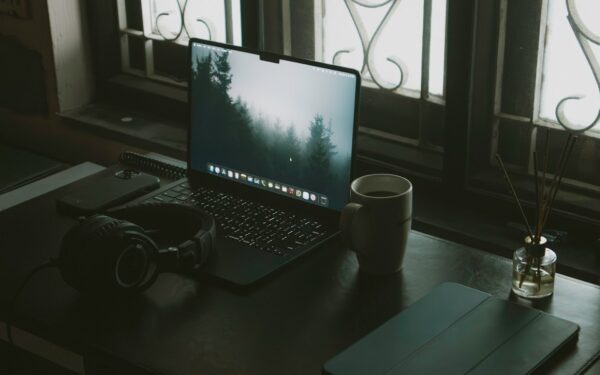 Simple browser habits that make the internet feel less exhausting