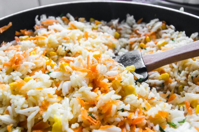 Simple vegetable rice pot