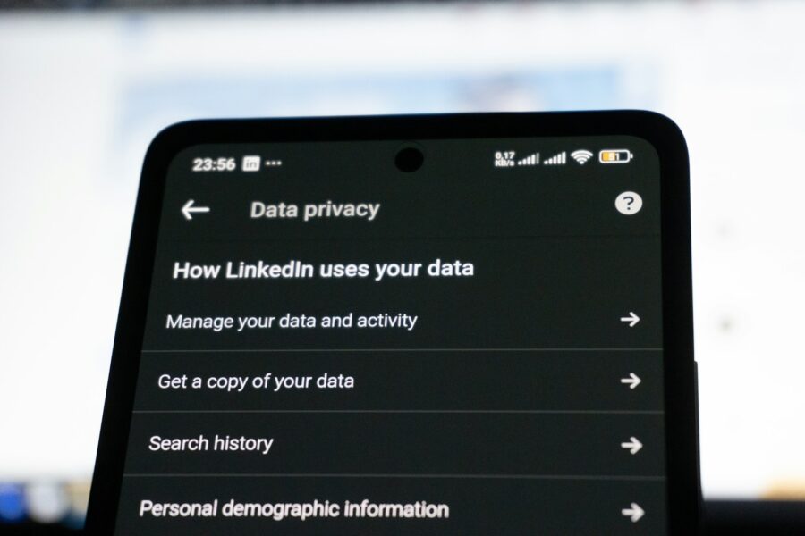 Smartphone screen settings privacy permissions