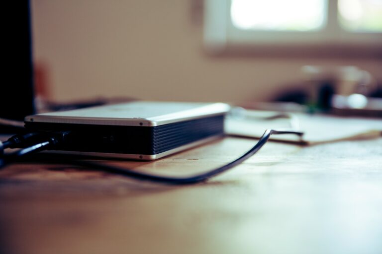 Smartphone gallery clutter