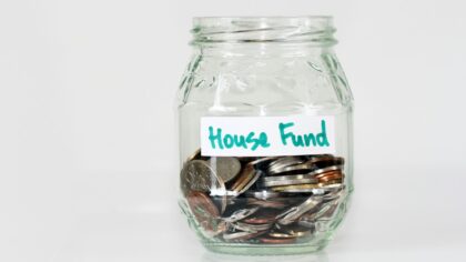 A simple guide to starting your first emergency fund without feeling overwhelmed