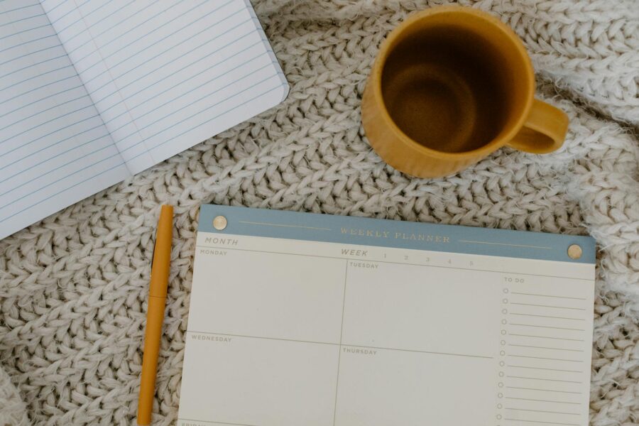 Cozy desk weekly