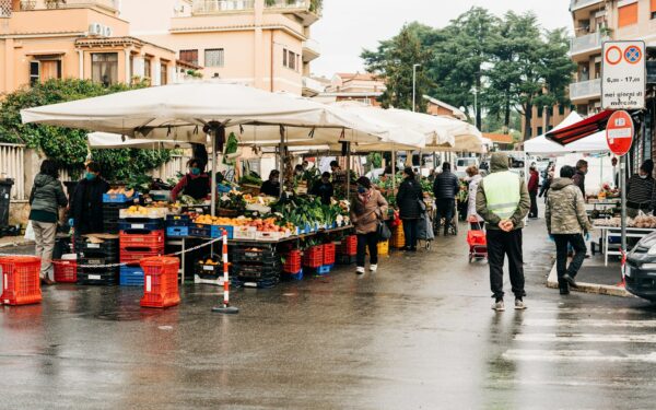 How to plan a simple food-focused trip without turning it into a checklist