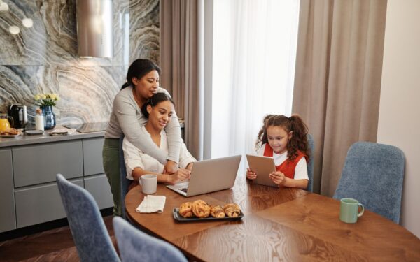 How to set up a simple shared family calendar that everyone actually uses