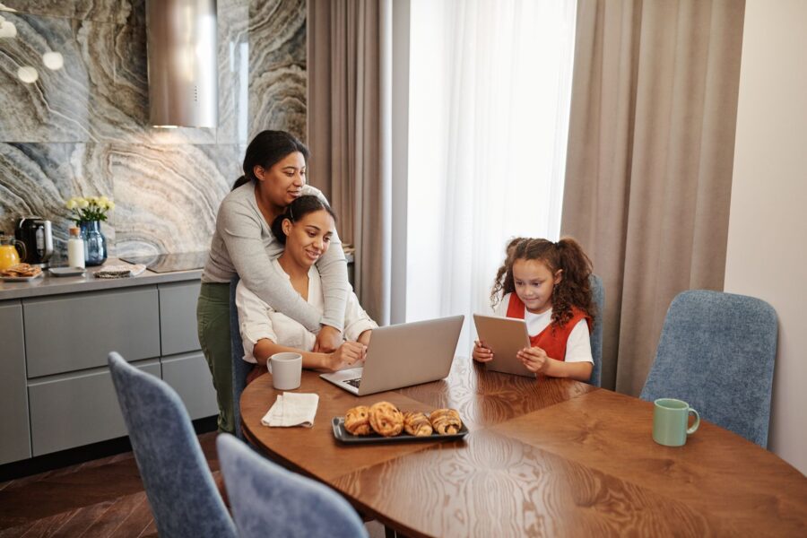 Family using tablet