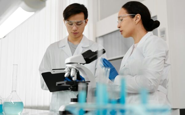 AI leaders urge US Congress to regulate synthetic DNA to prevent bioweapons