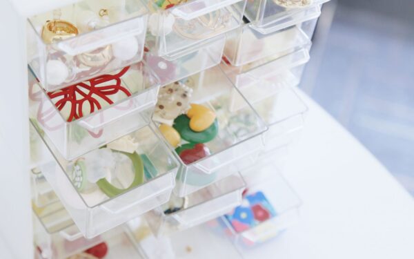 Simple drawer strategies that stop clutter from coming back