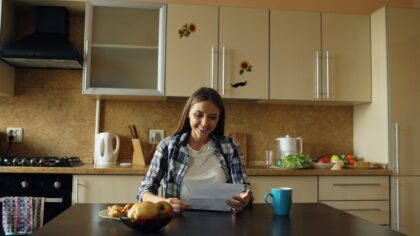 Simple money habits that quietly protect your wallet every month
