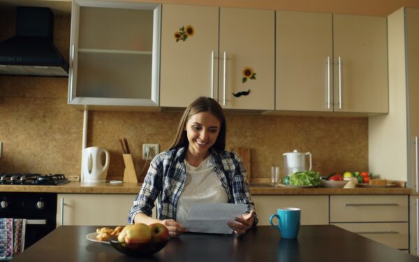 Simple money habits that quietly protect your wallet every month