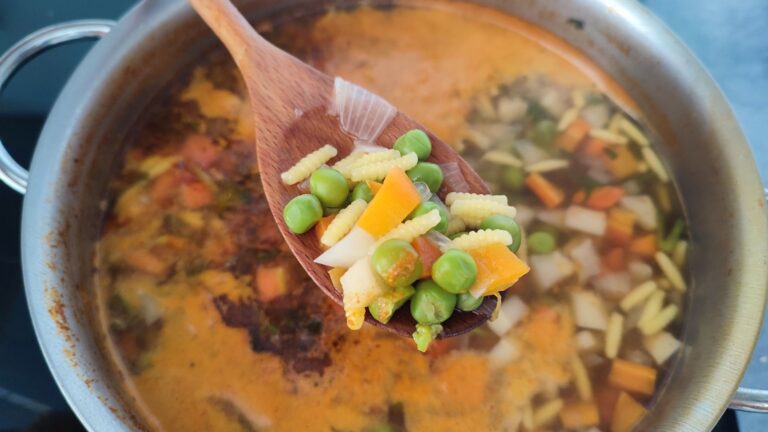 Bean soup pot