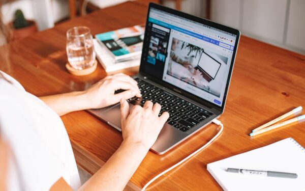 Simple side gigs you can start this month without special skills