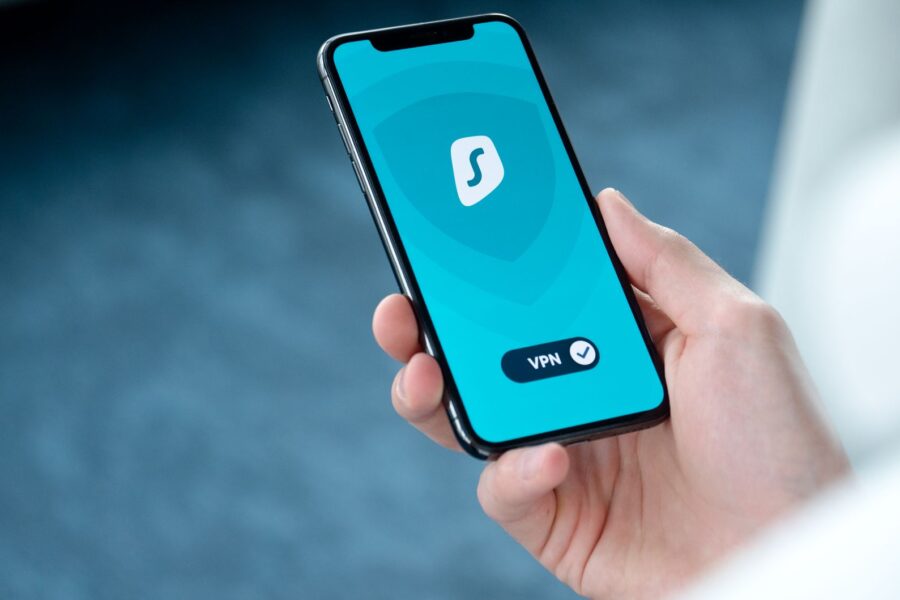 Smartphone hand screen