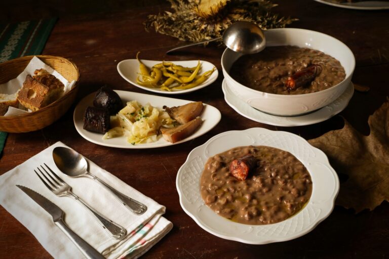 Bean soup pot