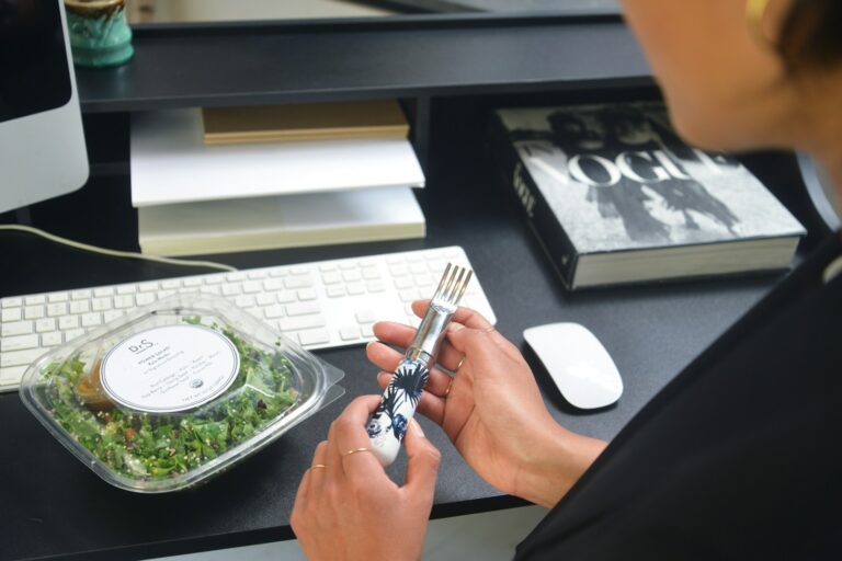 Lunch wrap reusable container office desk