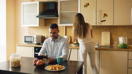 The micro-choices method: small daily decisions that quietly improve your life