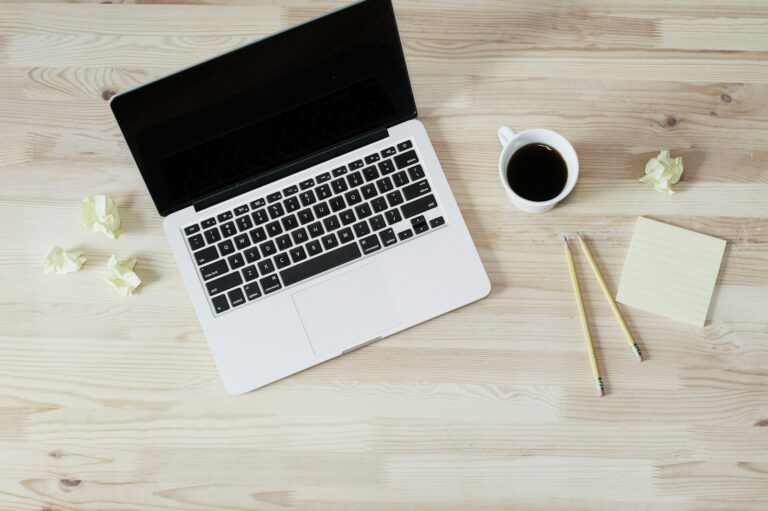 Minimal desk notebook