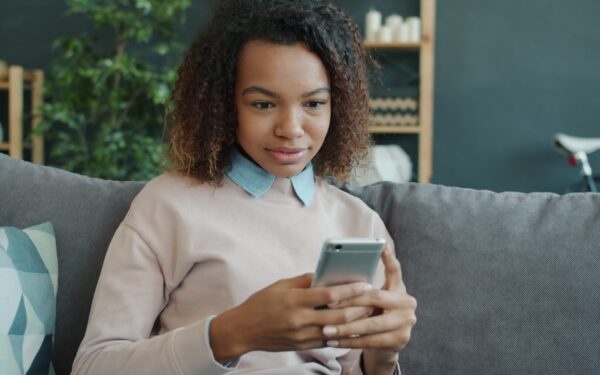 A calm guide to digital decluttering your social media so it supports your real life