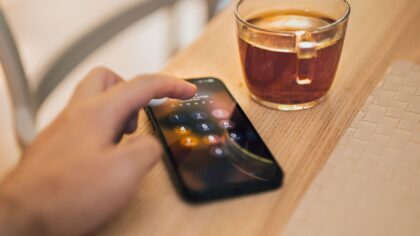 A calm guide to lock screen privacy so your phone does not overshare
