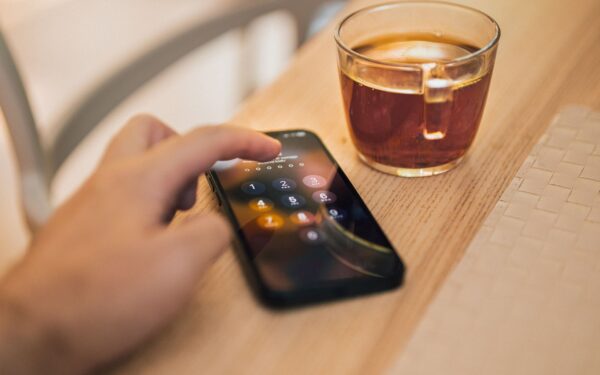 A calm guide to lock screen privacy so your phone does not overshare
