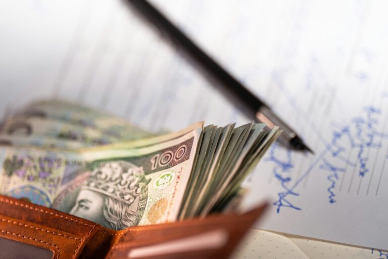 Calendar paycheck bank