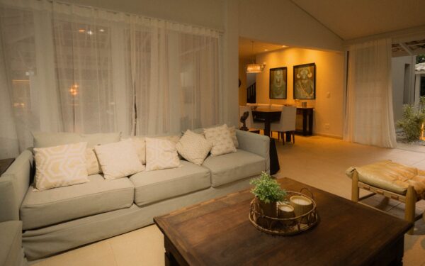 Simple evening reset routines that keep your home feeling under control