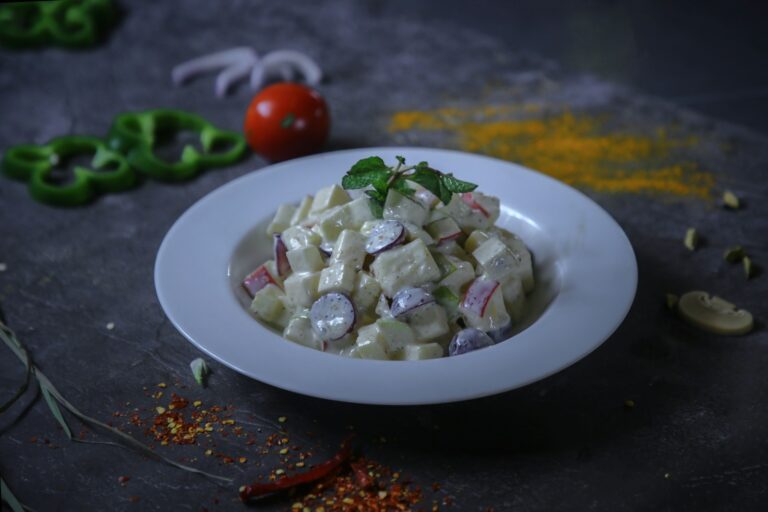 Pasta salad tomatoes