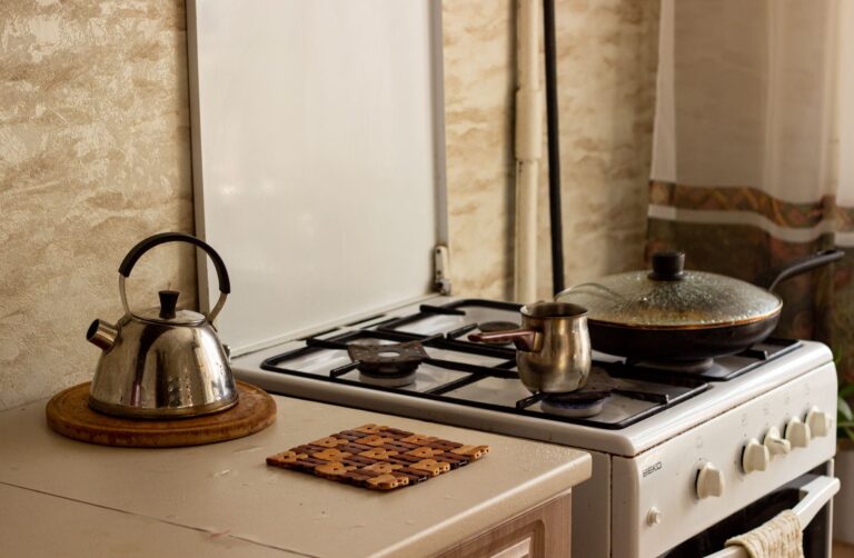 Kitchen stove cooking