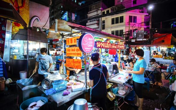 Simple local food trips: how to plan a weekend around eating like a local