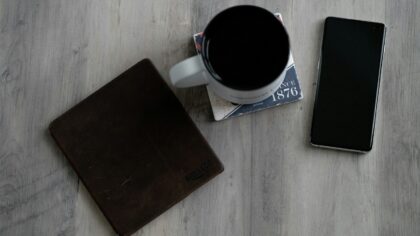 Simple phone backup habits that save your photos, chats and sanity