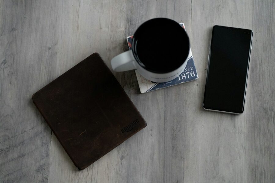 Smartphone table external