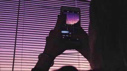 Simple phone camera habits that quietly improve your everyday photos