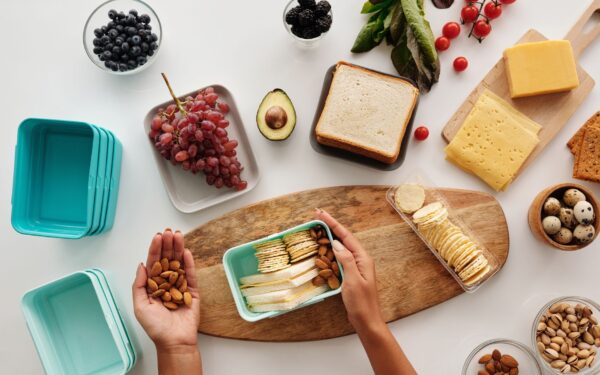 Simple snack prep for the week: easy, no-fuss ideas you can grab anytime