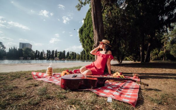 Simple summer day escapes: how to plan a refreshing mini break close to home