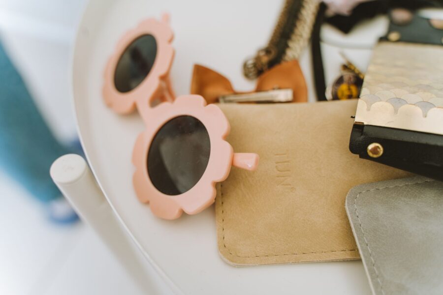 Entryway table tray
