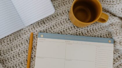The two-level weekly plan: a simple way to keep your days steady and still leave room for life